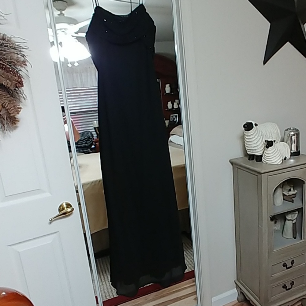 Chelsea Nites long Evening Gown Sequins around top NWOT